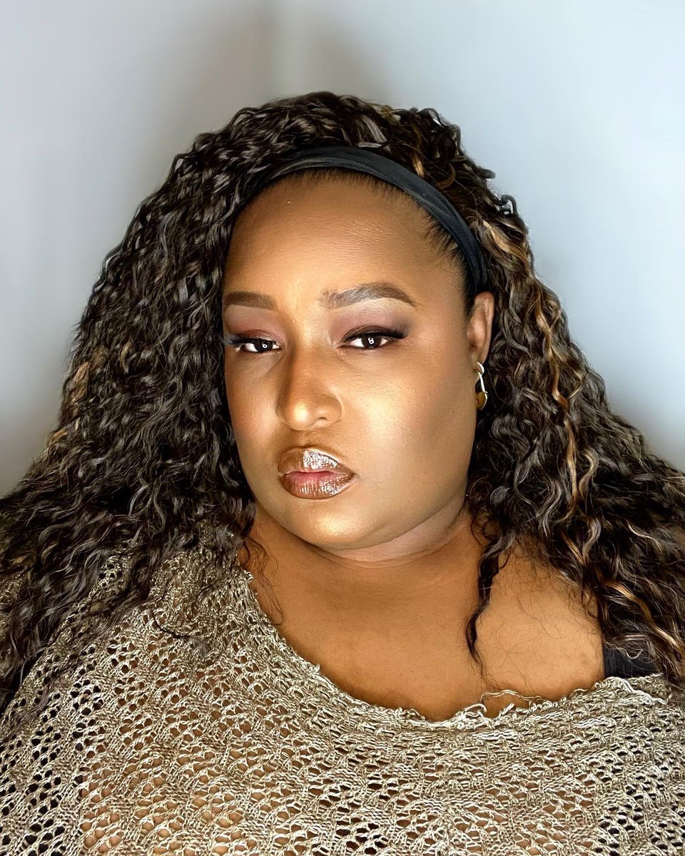SLady36's tweet photo. Natural Glam is still my favorite 🥰🤎😍

Product list on my IG: @Sassy_lady36

Brands used:
@thecrayoncase @elfcosmetics @modabrush @Maybelline @fruitscosmetics https://t.co/llSkUOCMEo