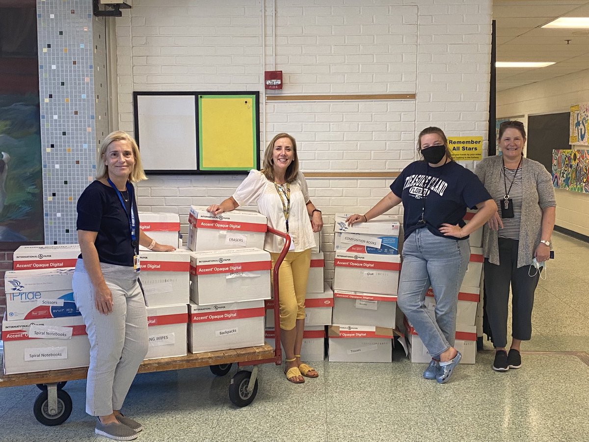HFBVolunteers's tweet photo. Hoffman-Boston is off to a great start this year with new school supplies donated by our friends and partners at the Defense Intelligence Agency and the American Legion/Dorie Miller Post. Thank you so much! #HFBTweets #APSVolunteersAreBack #APSGetInvolved https://t.co/smcIjvzUjW