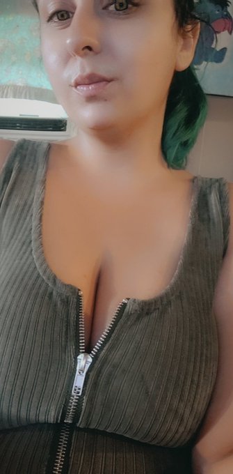 One 7 day free trial left! Who wants it! https://t.co/oGUdhx5fMO