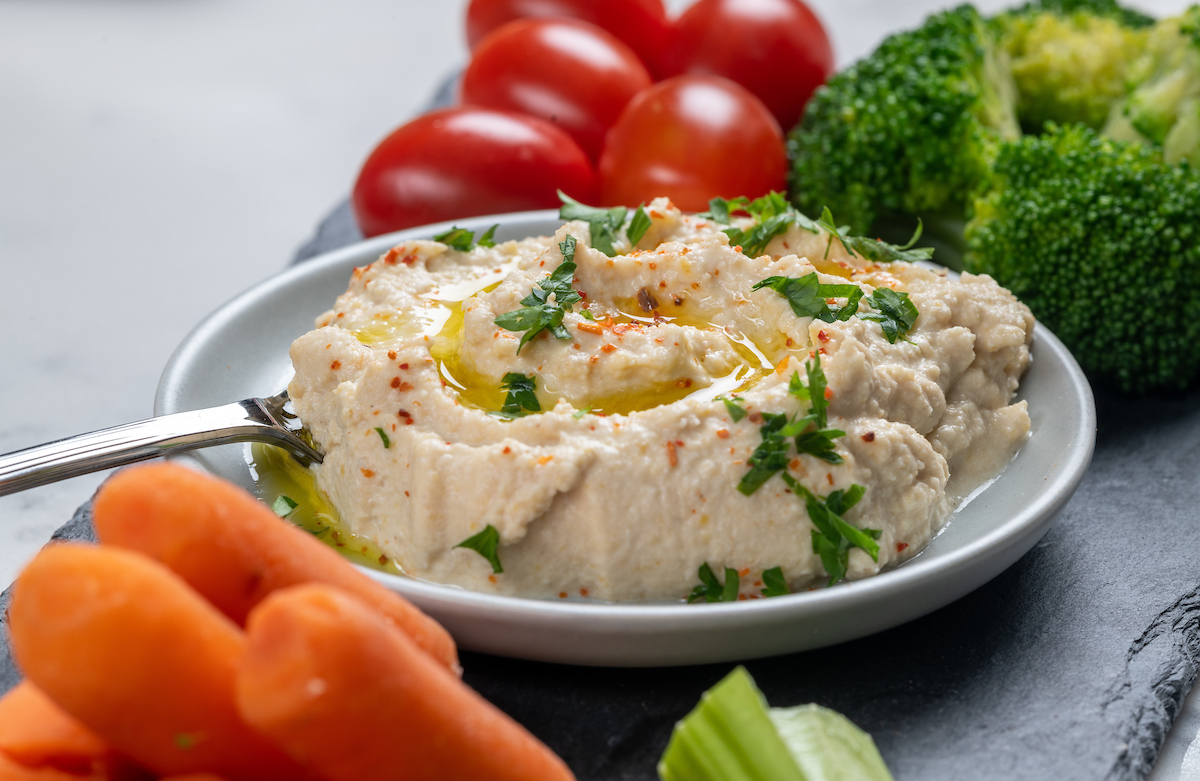 Amtrak's tweet photo. New menu just dropped! 😋

We're introducing some fresh, new options for our Café menus. 

Click here to start planning your next order: https://t.co/lKNTFfsV4n https://t.co/Tp1ieVD6sb