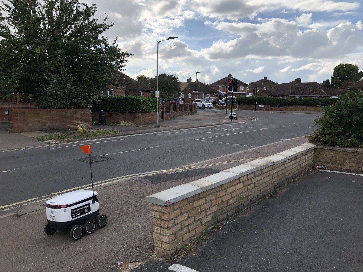 McindoeSue's tweet photo. These little things really make me smile. If you zoom in, thereβs even one waiting at the traffic lights π₯°
#Putnoe #Coop https://t.co/fUXaB4jzJw