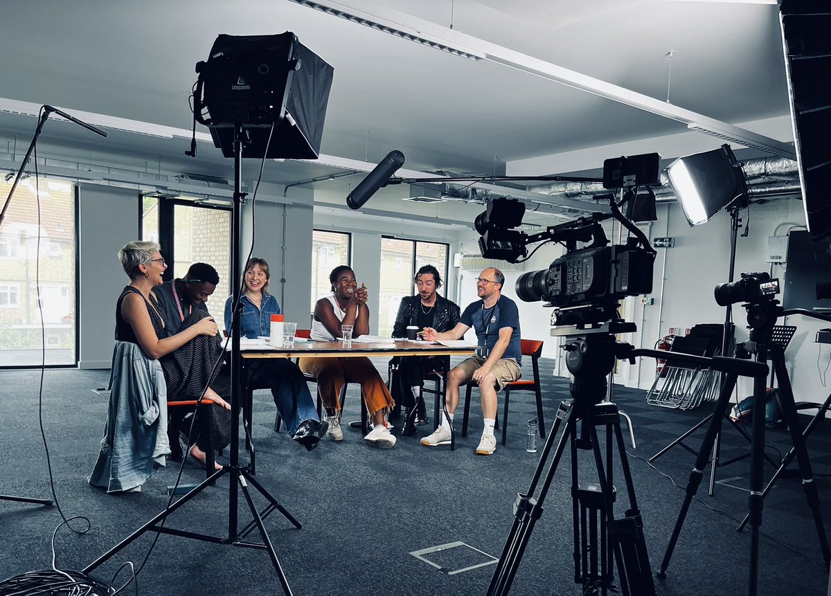 Papatango tweet media