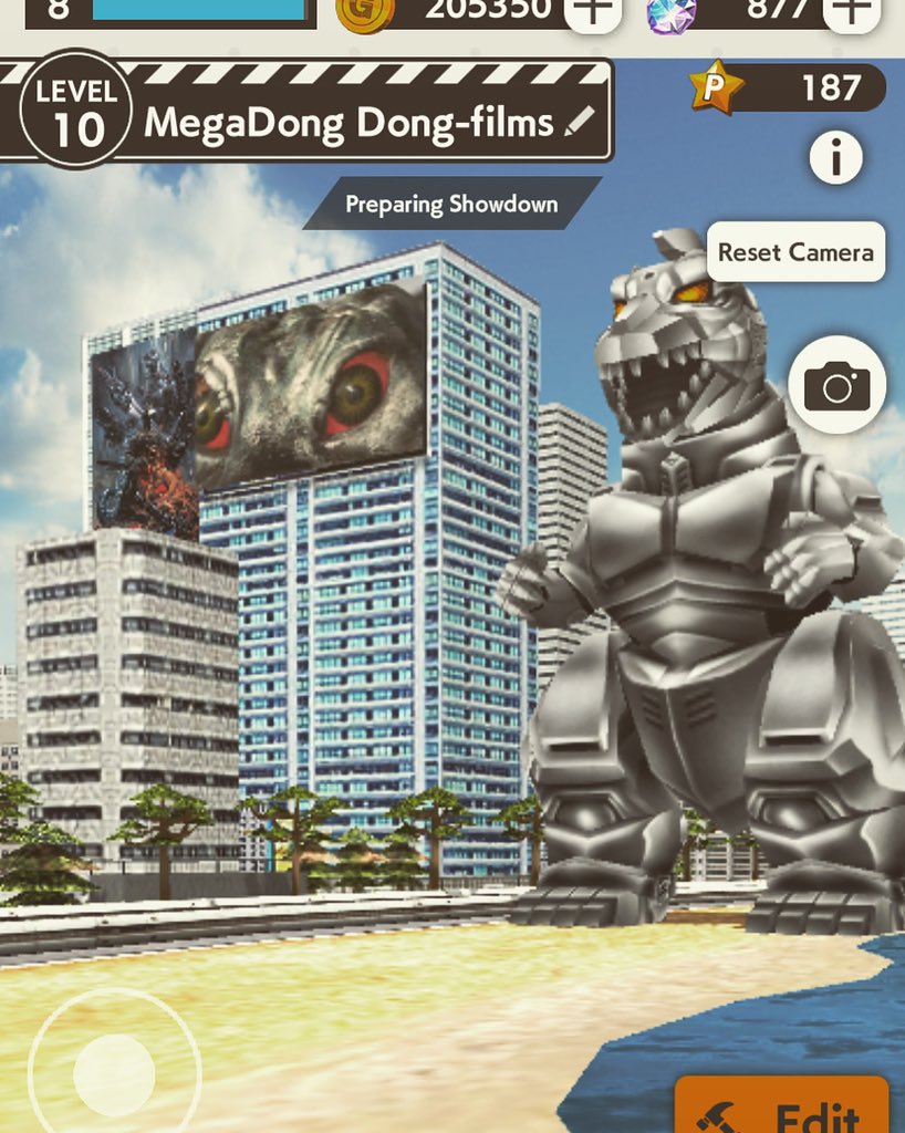 artznfartz's tweet photo. I have committed to this game for ages now ❤️❤️❤️ #godzillabattleline #godzilla #megadong https://t.co/XaqV8KnKDD