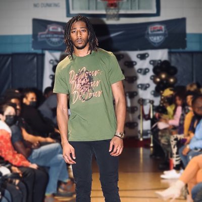 The_Simms's tweet photo. #NewProfilePic https://t.co/npLnsmyf5A