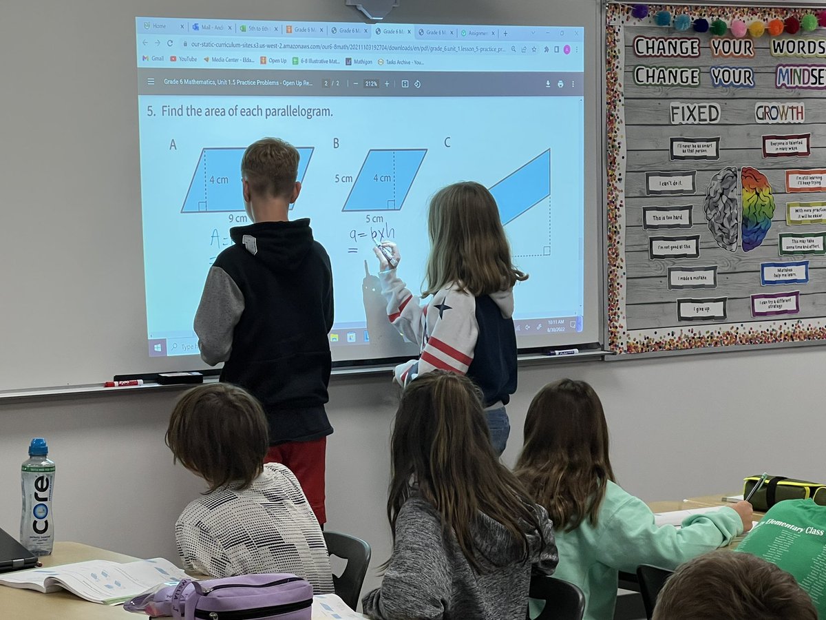 hjsteampuma's tweet photo. Puma kids are rocking the geometry lesson today! https://t.co/jbrmgkcNsR