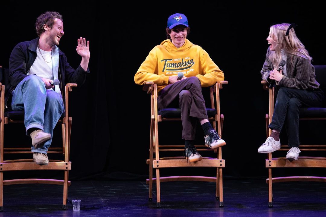 fwolfhardupdate's tweet photo. More stills from the Toronto Fan Expo last weekend with Finn Wolfhard, Joseph Quinn, and Grace Van Dien.

📸: heero101086 via IG https://t.co/1AQFKCUKjm