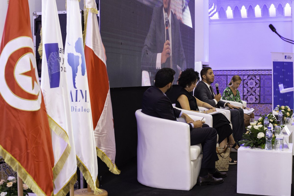 SALMA Dialogue tweet media