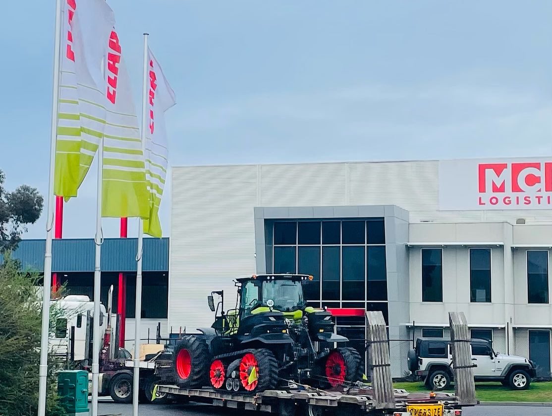 CLAAS_JamesH's tweet photo. Two more AXION TerraTracs on the move to their new owners today. #claas #terratrac https://t.co/j79154TTnw