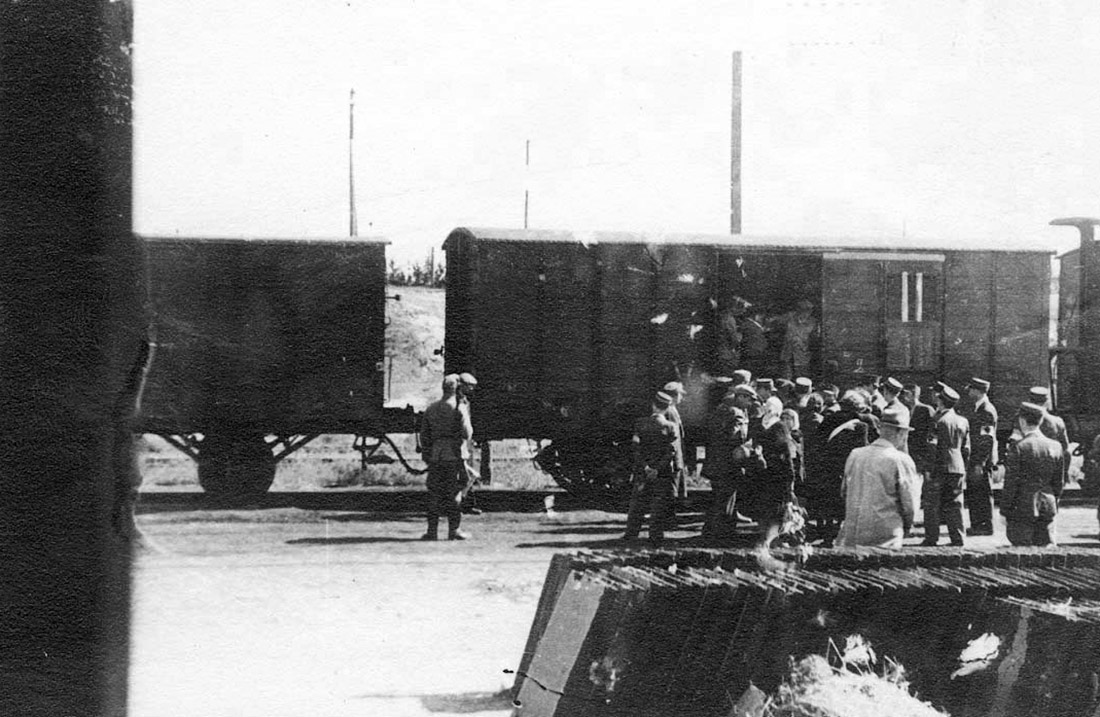 Auschwitz Memorial on Twitter "Some 67,000 Jewish men, women and