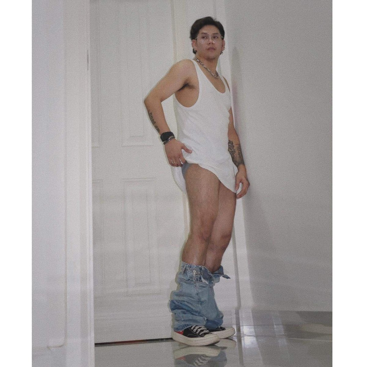 zxqkvipytfdxz's tweet image. អត់ល្បីផង🙄
.
.
.
#cambodia #ahYong