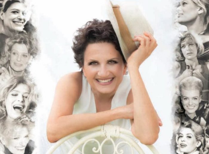 GRZeitung's tweet photo. Die immer noch explosive Alkistis #Protopsalti singt am 14. September im Odeon des Herodes Atticus und im Rahmen eines #Benefizkonzerts zugunsten der Nichtregierungsorganisation „Mazi gia to Paidi“ – „Together for Children“.
https://t.co/heimHPfjfm https://t.co/Zh5sNENutc