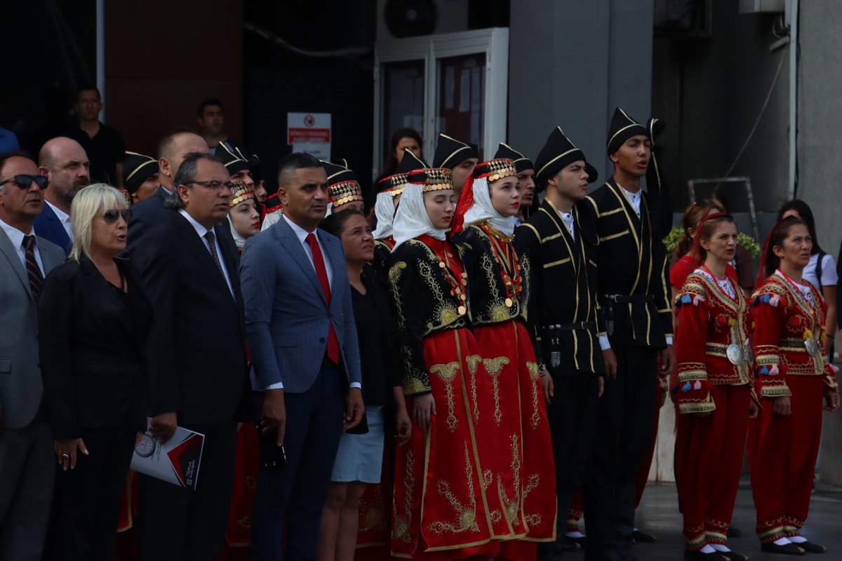 ZonguldakMEM's tweet photo. 30 Ağustos Zafer Bayramı’nın 100.Yılı Kutlama Töreni,Atatürk Anıtı'na Valilik ve Belediye Başkanlığı Çelenklerinin sunumuyla başladı,tebrikat ve kutlama törenleri ile devam etti.İl Müdürümüz @zuleyhaaldogan,çelenk sunma,tebrikat ve kutlama törenlerine katıldı.
@tcmeb
@mtutulmaz https://t.co/V0iYmXoIcX