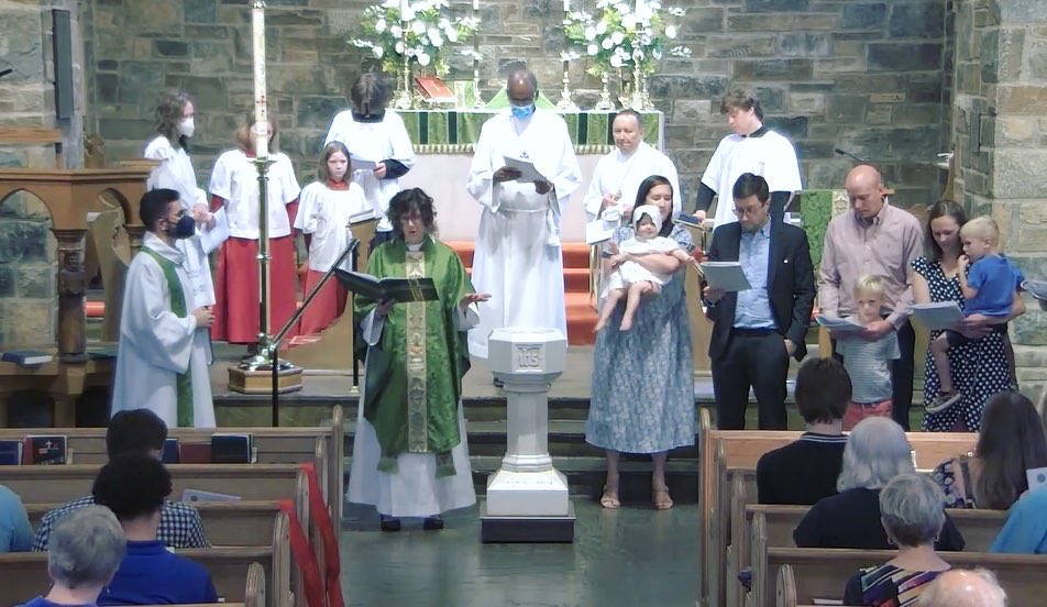 GraceEpisAlexVA's tweet photo. The joy of baptism. The joy of our commitment to follow Jesus.

#AlexandriaVA #BoundlessGrace https://t.co/x9cToXaOak