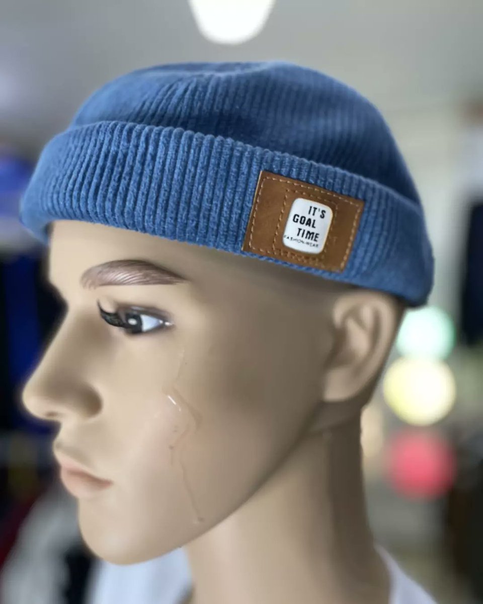 Look good, Feel good!! 👌🏾😎
🔸Stay ZyZy💯

Shorts - N7,000 
T Shirt - N6,000  
Set - N11,000
Cap - N6,000
Sneakers - N18,000

Sizes - M, L, XL, XXL

🔶Please DM for order and enquiries
#kolzyzy14fashion #kolzyzy14