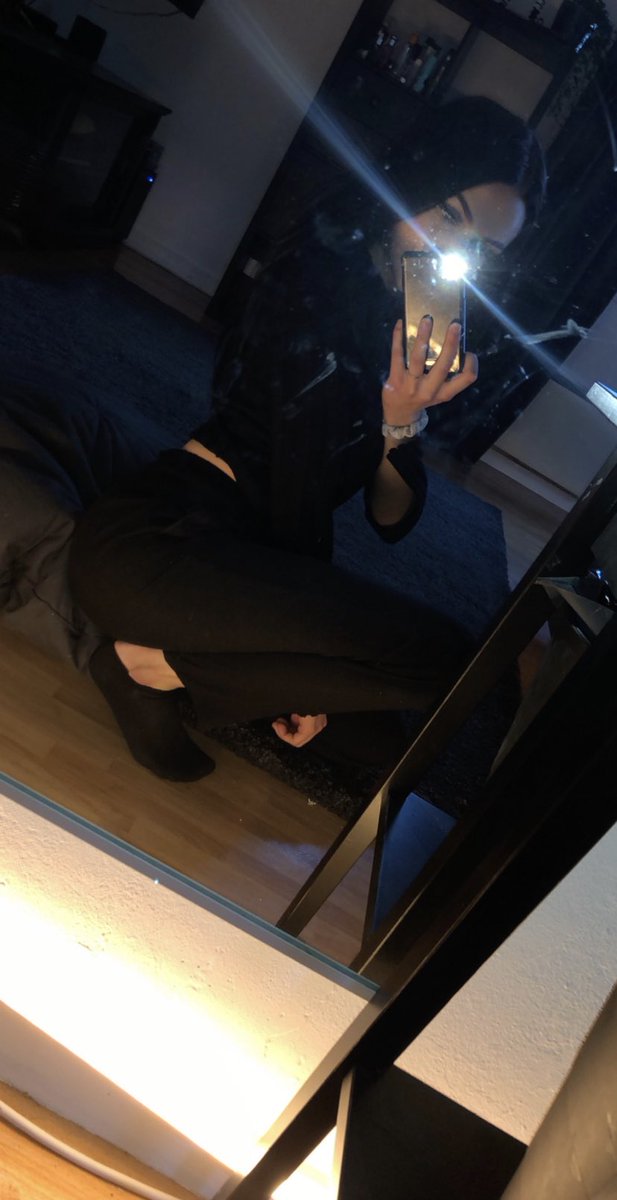 AnaiisBst's tweet photo. Merci pour les 700 abo mes loulou 😋💗 https://t.co/2PxwbyOS6C
