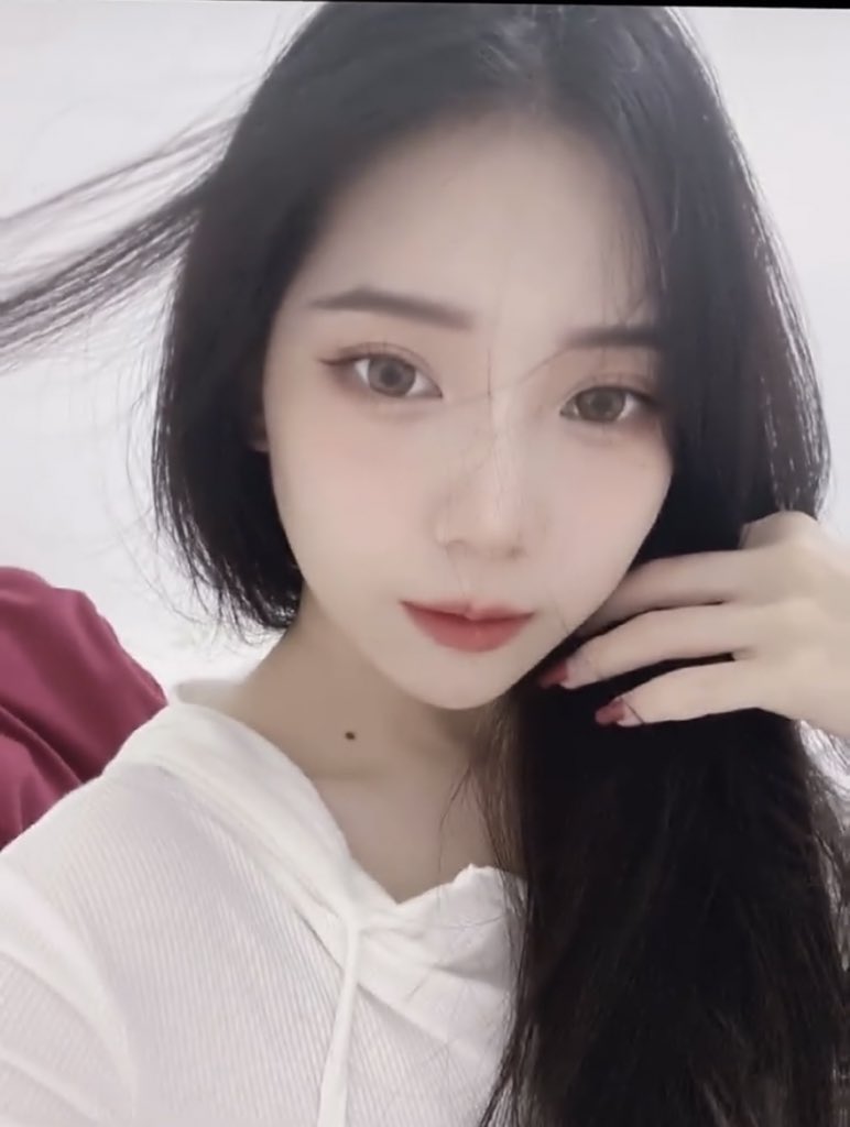 想找个超过15cm的弟弟 有人报名吗