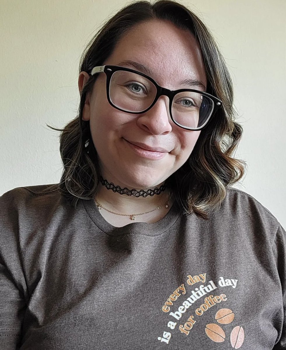 happy tuesday, everyone 🤎

I know I’ve been away for a while but I have exciting updates to post about soon! ☕️

Link in bio for merch &amp; poetry 😊

Have a beautiful day 🌻

#poetrycommunity #poet #MentalHealthAwareness #MentalHealthMatters #TuesdayMotivaton