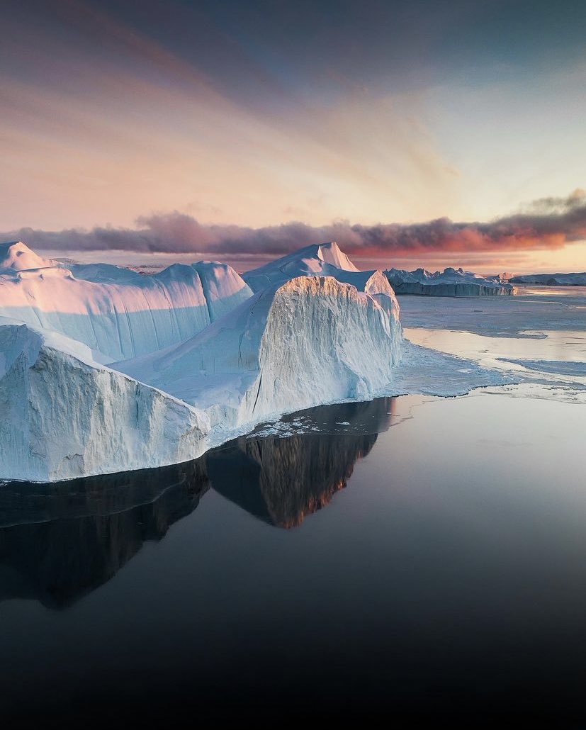 earthcurated's tweet photo. Midnight sun, Greenland ✨ https://t.co/0mdr0VHDQe