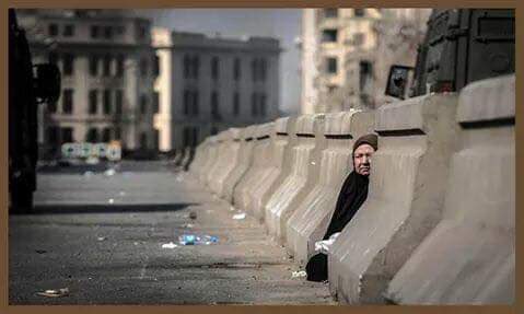 Raad_Pak's tweet image. Your wars will end, leaders (who're stooges actually) will shake hands.
But this old mother will remain waiting to hear the words of her son....
#Iraq
#Baghdad 
#IraqCrisis