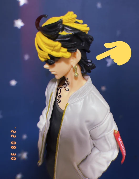 かずとらクンのフィギュアは正直別に良いかな〜と思ってたんだけどこの左斜め上横から見えたときの首から鎖骨にかけてのラインと刺青が微妙に見える感じがあまりにもえっちで良すぎて手に入れる決意をした この角度です、この角度、そうこの写真の角度です、そう…(虫の息) 