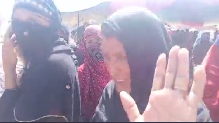 cricket_wars's tweet photo. @MaryamNSharif ایک بغیرت بڈی آئ ہوئ تھی 😂😂

مریم صفدر کی نواز شریف والی https://t.co/4vXF6oU4IR