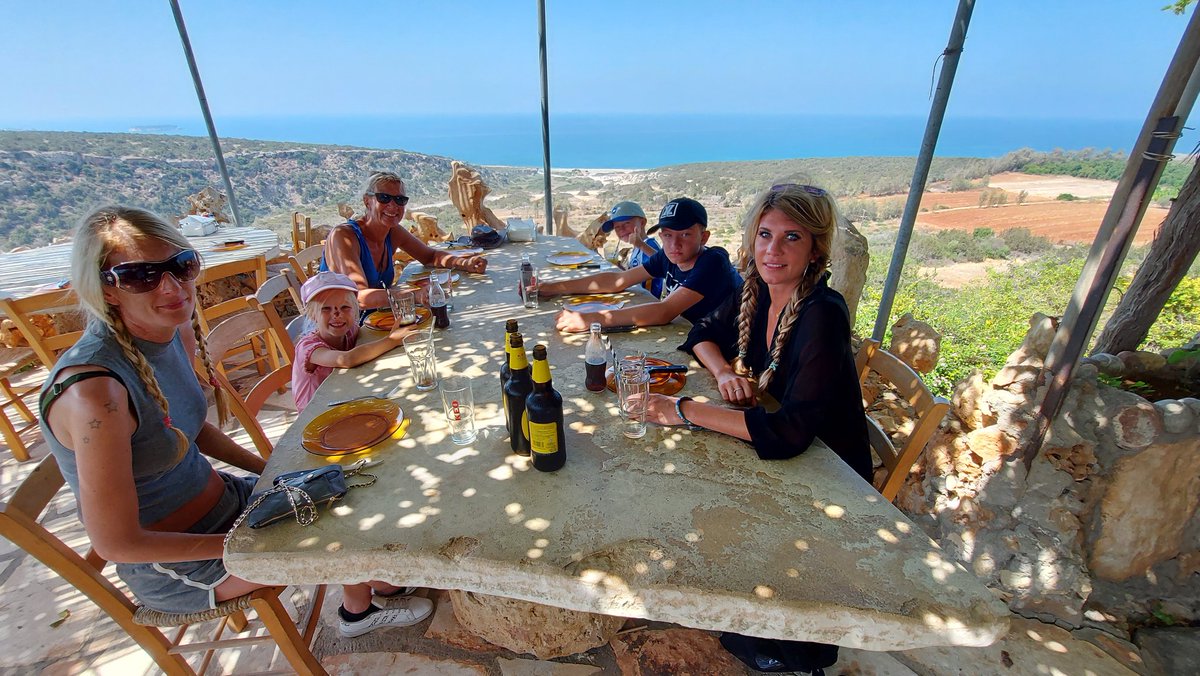 KCPhotographyEU's tweet photo. #Brilliant lunch today st #Viklari, 'The Last Castle' with @JulesClaxt @AshleighKno1 and family. Thanks to Chris at #CyTaxi #Peyia, #Cyprus on www.coralbaytaxi@mail.com
This is THE life! https://t.co/8bki16Pk32