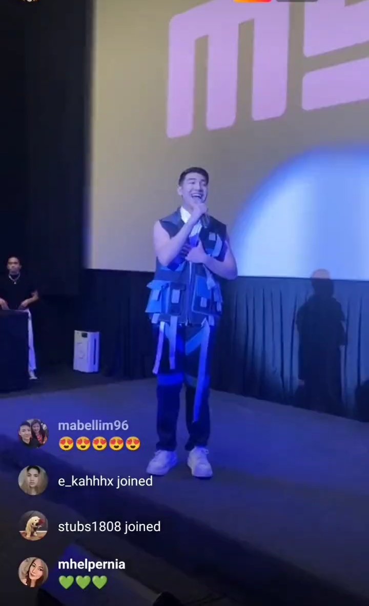 iLoveDarren_24's tweet photo. Our Darren performing at the premiere of #EasterSundayPH ๐ฅ๐
#DARREN @Espanto2001
๐ท @Jhacky_lu IG live https://t.co/rl27ijB7fV