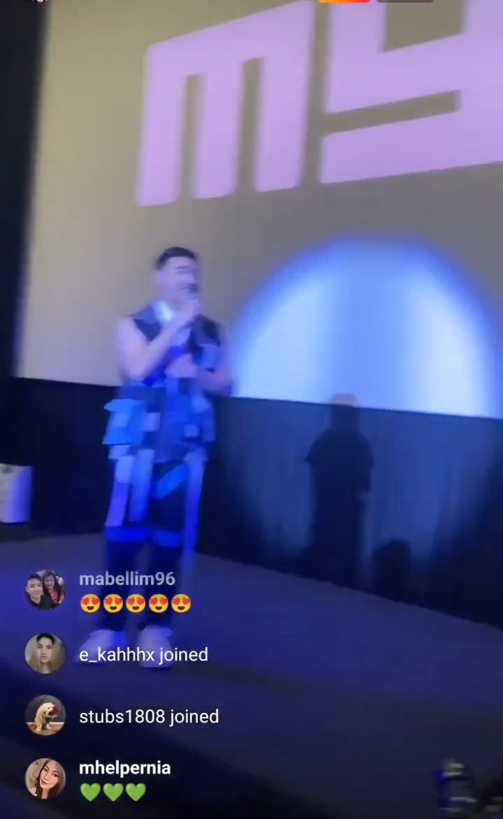 iLoveDarren_24's tweet photo. Our Darren performing at the premiere of #EasterSundayPH ๐ฅ๐
#DARREN @Espanto2001
๐ท @Jhacky_lu IG live https://t.co/rl27ijB7fV