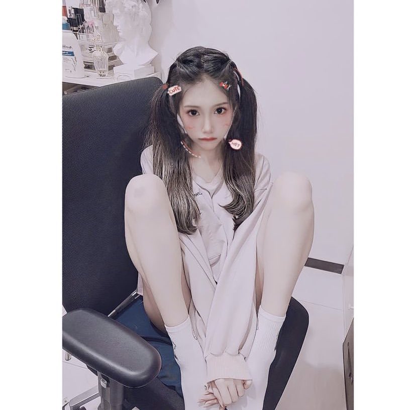 约吗 我很听话的 你懂的