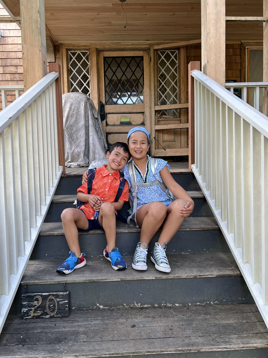 jschwarz's tweet photo. First day back at @SchoolHastings - 2nd and 5th grade! https://t.co/yKLR0fYHO0