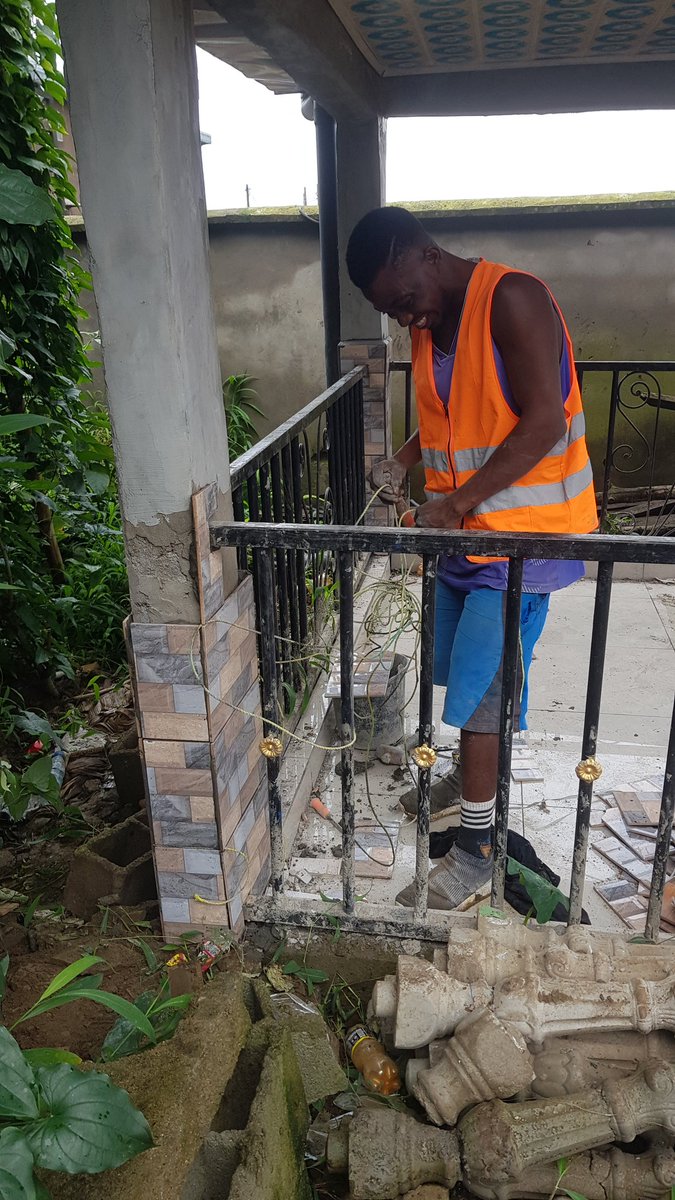 tise_wallor's tweet photo. Still on the touchings. Tise_wallor 👷‍♂️👷‍♂️👷‍♂️👷‍♂️🇨🇲💉
https://t.co/WssYqLYyfh https://t.co/5vVsL100AP