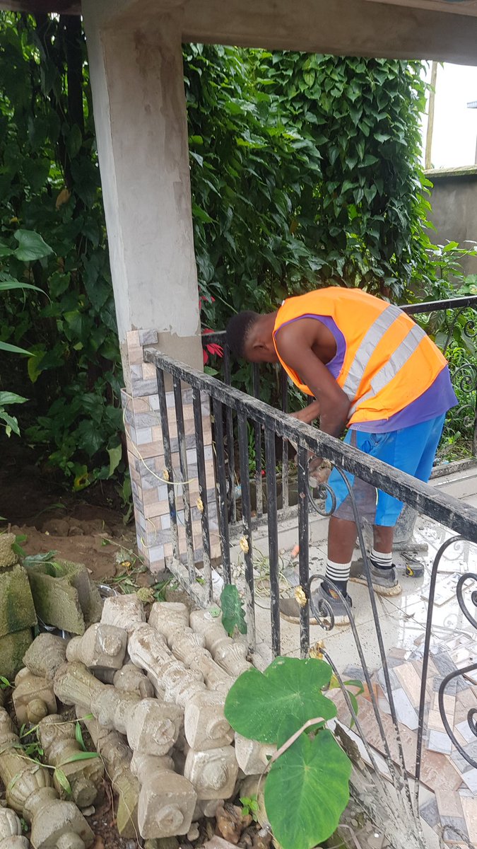tise_wallor's tweet photo. Still on the touchings. Tise_wallor 👷‍♂️👷‍♂️👷‍♂️👷‍♂️🇨🇲💉
https://t.co/WssYqLYyfh https://t.co/5vVsL100AP
