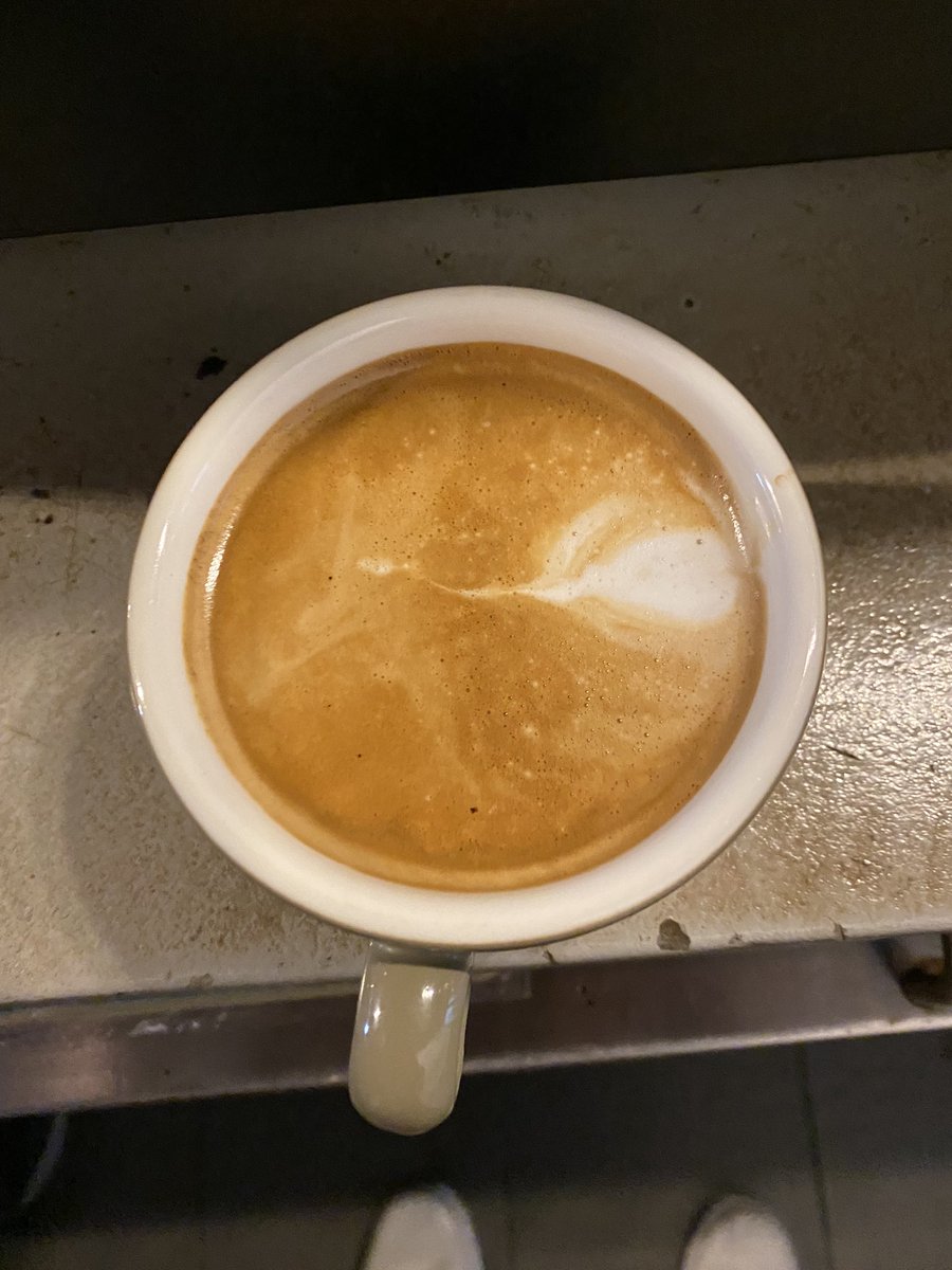 When u try to do latte art, trus jd anak bawang