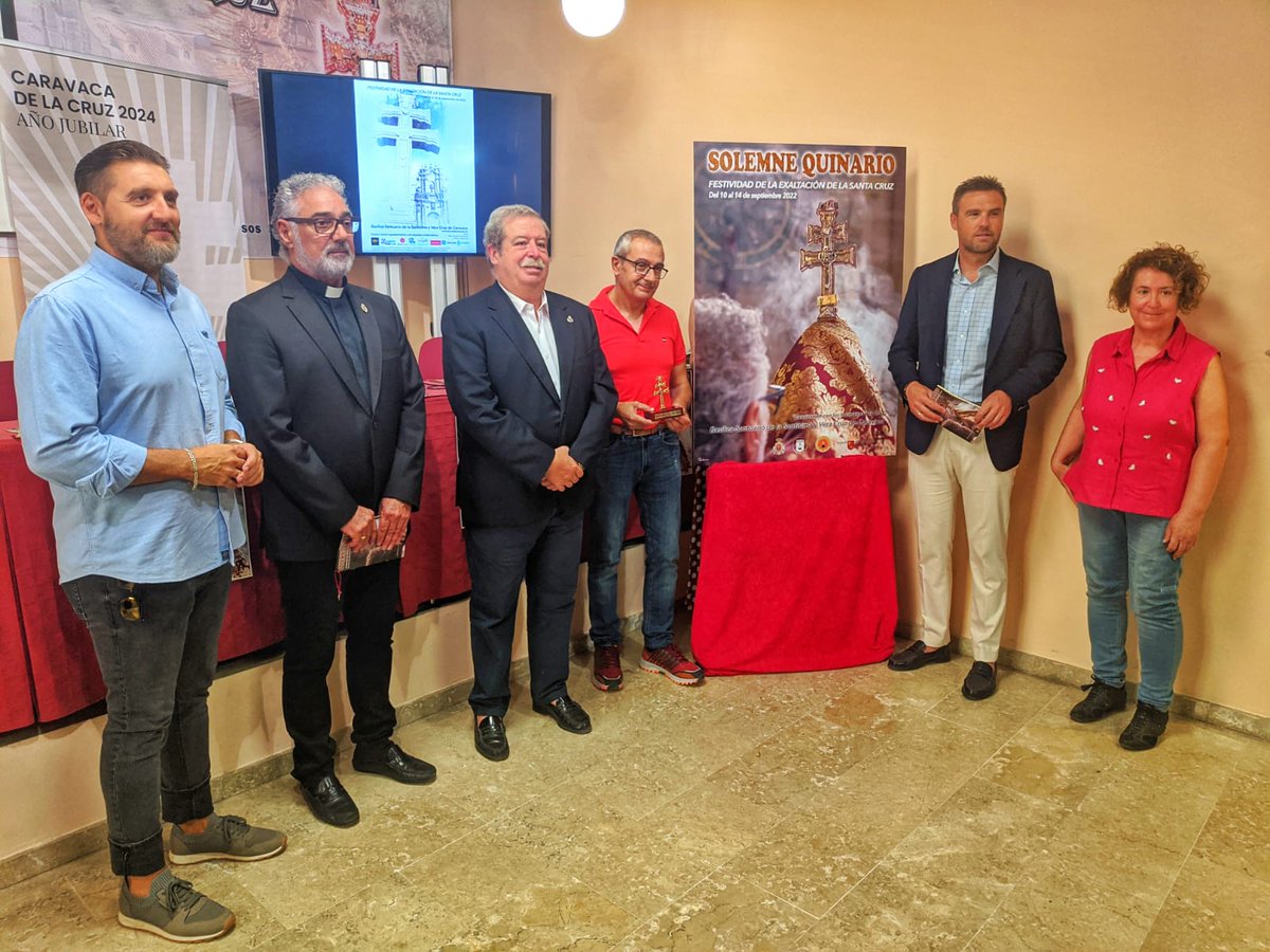 🔴🎧El Camino de la Vera Cruz protagoniza el programa de actos del Quinario 2022 con predicadores de las cinco comunidades por las que transcurre.

Rueda de prensa íntegra: ivoox.com/caravaca-radio…

<a href="/CruzdeCaravaca_/">Cofradía de la Santísima y Vera Cruz de Caravaca</a> <a href="/JoseFcoViejo/">Jose Francisco</a> <a href="/AytodeCaravaca/">Ayuntamiento de Caravaca</a>