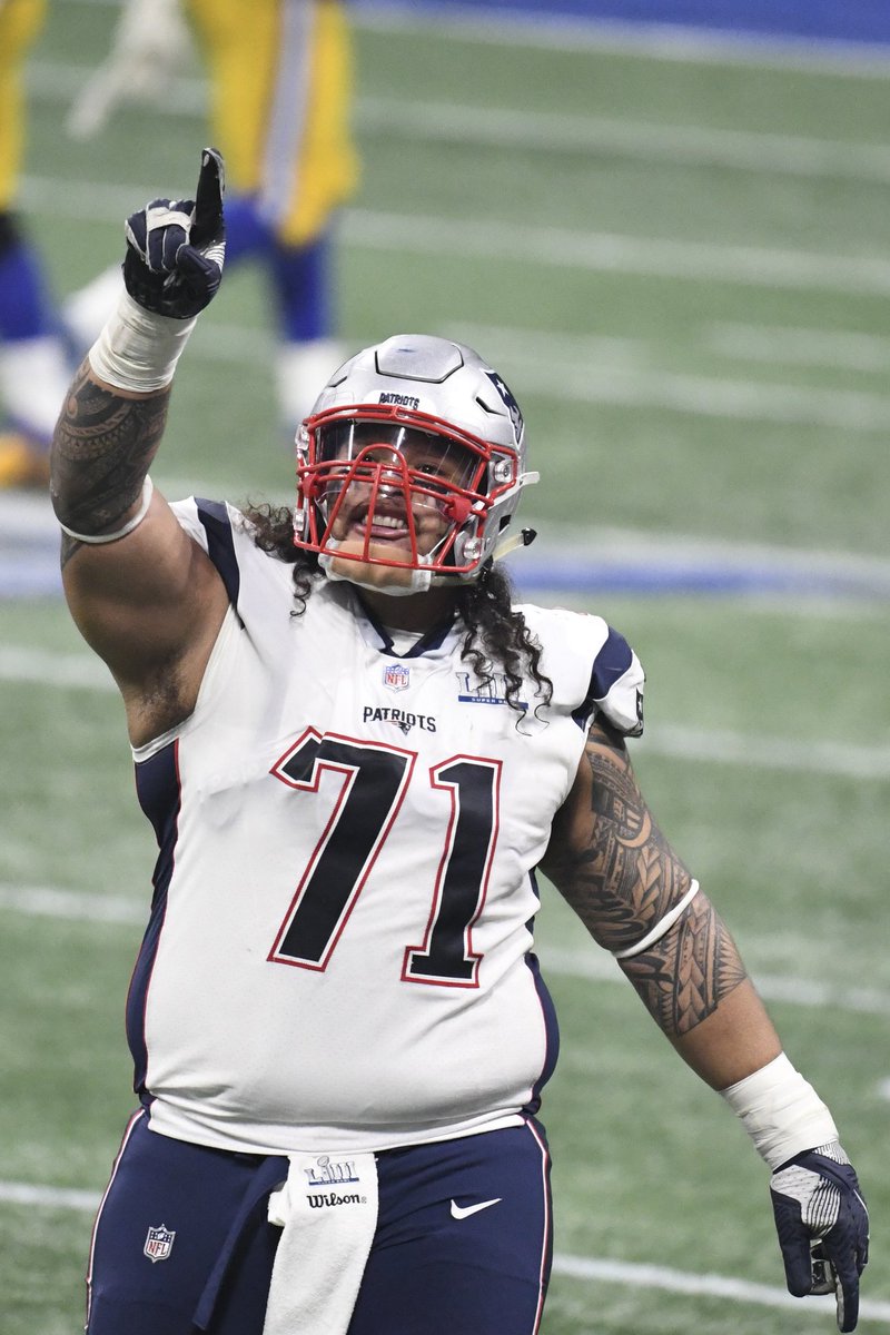 pats_junkie's tweet photo. @AdamSchefter Legend 🏆💍 #SBLIII #ForeverNE https://t.co/Cx56gCZD2Z