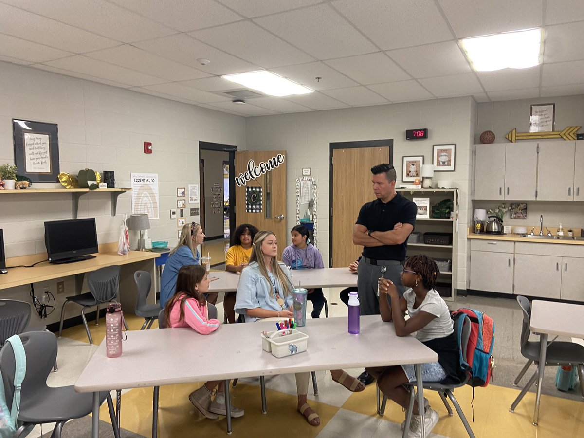 Tiffany Groce 🍎 tweet media