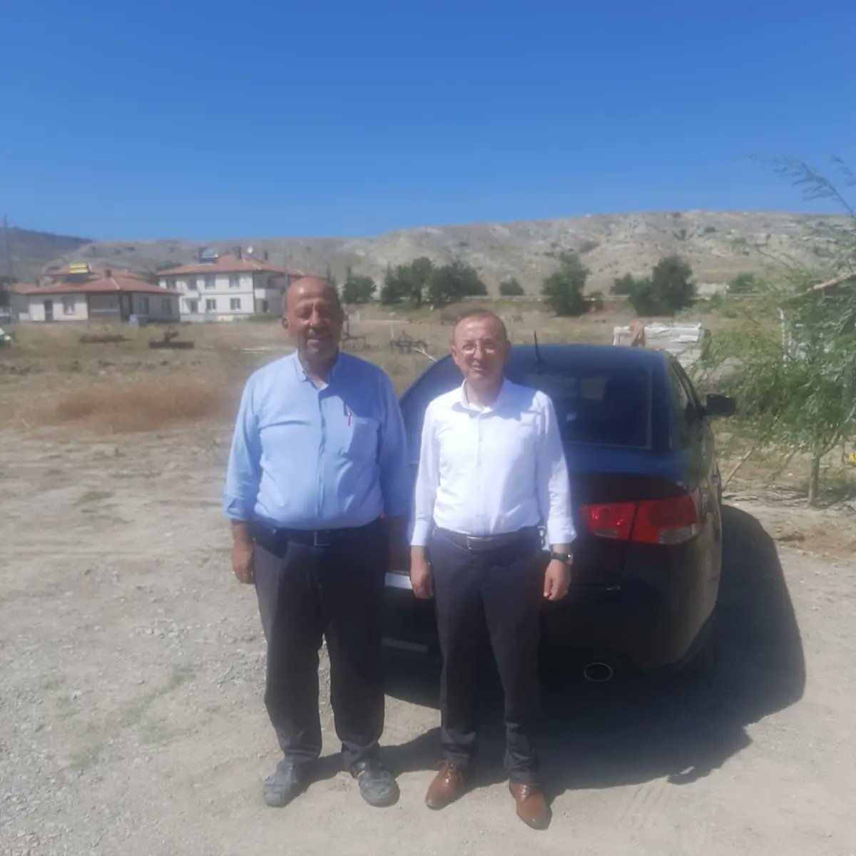 ercanirmak18's tweet photo. 1- Çankırı Federasyonu olarak Yarenler Diyarımız Çankırımızı köy köy gezmeye, hemşehrilerimizin kapılarını çalmaya devam ediyoruz. 
Bugün İnandık Köyünde Muhtarımız Salim Karaca’nın çayını içip köyümüzün güzelliklerini muhtarımızdan dinledik. https://t.co/vACQF4ppUr
