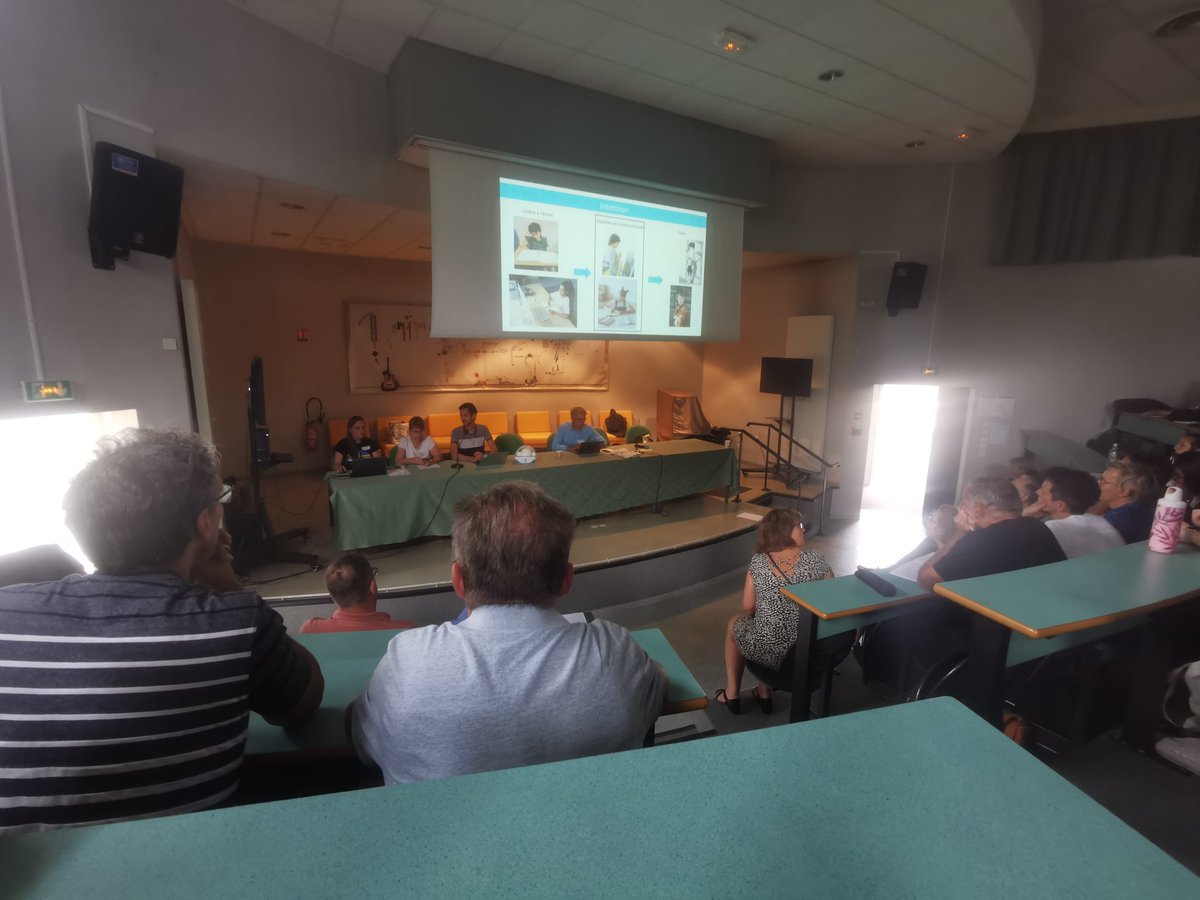 Play572's tweet image. Présentation des travaux de recherches menés par Stephan Faedda liés au projet @Projet_eTAC @stefleck4 lors de la journée de rentree de la grande @dane_nancy_metz au lycée Cassin de Metz