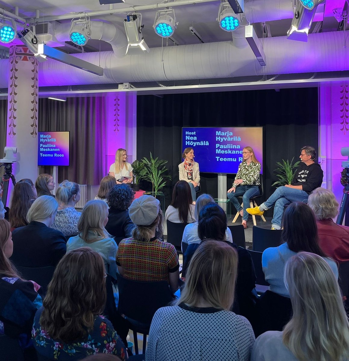 This morning we discussed our research findings on why women choose to study tech, what motivates them, how inclusive they view their school cultures. Thank you all who participated! 

Find the report 👉 accntu.re/3AAWyD9

@womenintechfi <a href="/MimmitKoodaa/">Mimmit koodaa</a> <a href="/TEK_akateemiset/">TEK</a>