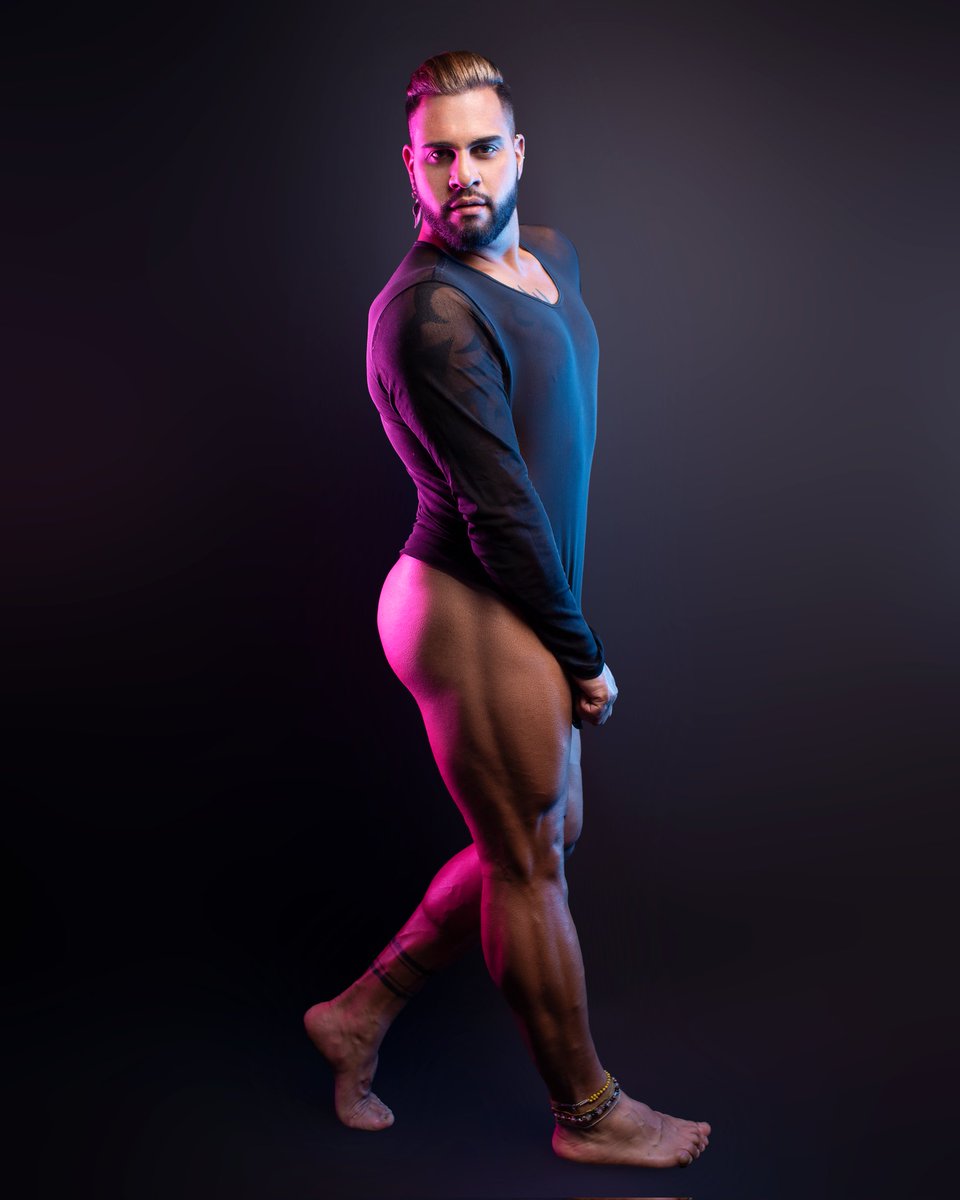 HumphreyStyle's tweet photo. #tuesdayvibe #bumillovers #bum😈🔝🍑 https://t.co/MQHTmz9ryK