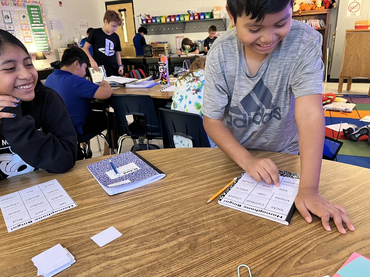 Who knew word work could be so fun? We sure do at Hasty Elementary! Our Hasty Huskies are hard at work, learning about homophones, while expanding their vocabulary! <a href="/MRegan0123/">Dr. Rosario-Regan</a> <a href="/JanetMarotte777/">Janet Marotte</a> <a href="/Beth_Coryell/">Beth Coryell</a>