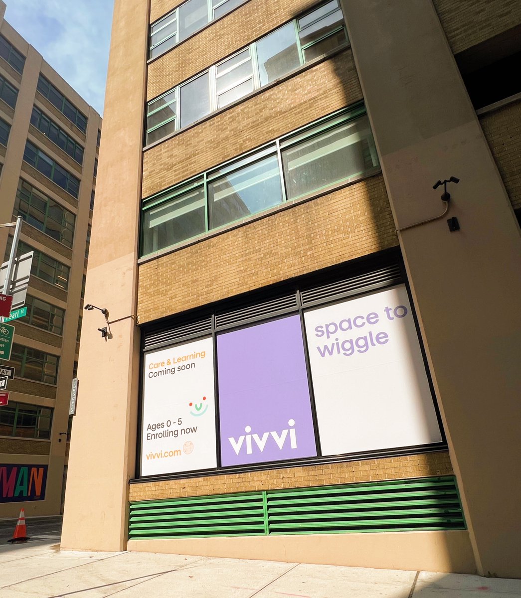 Construction signage is up at Vivvi Dumbo thanks to <a href="/manhattan_signs/">Signs of Manhattan</a> and we're getting even more excited to welcome Brooklyn parents and their little ones to our first location outside of Manhattan! 💛⁠

go.vivvi.com/dumbo-landing-…