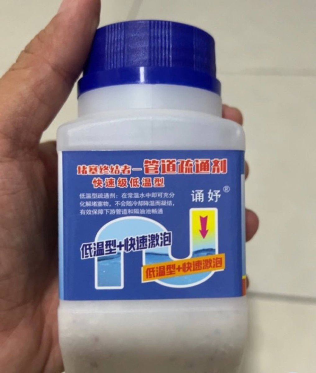theiceraf's tweet photo. Tak payah nak beriya pump sinki korang dah kalau tersumbat. rumah aku pakai benda ni ja dari dulu untuk sinki and lubang kat lantai toilet tu. cepat je air turun laju. 

settle masalah tak sampai 5 minit 👌🏽 https://t.co/hNubAkQ1HL
