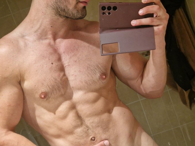 After training   https://t.co/49xFcm29TS https://t.co/3Pjh8Q5S4r<a href="/tag/nouvellephotodeprofil"class="tags"><span>#nouvellephotodeprofil</span></a>