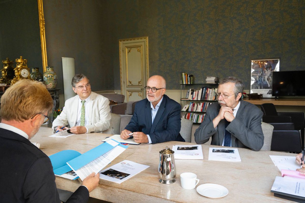 En 5 ans, les projets alimentaires territoriaux sont passés de 11 à 370 !

Le soutien à ces initiatives est central pour une alimentation locale et durable au plus proche des Français.

Merci <a href="/FMsenateur59/">Frédéric Marchand</a> pour votre rapport qui donne des clés de poursuite de ce formidable élan.