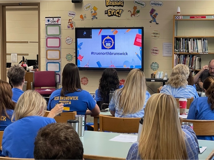 JAdamsSchool's tweet photo. Watching convocation @JAdamsSchool  and getting ready for the start of school. #truenorthbrunswick #yayja #gojaguars https://t.co/Bqv8jXngCr