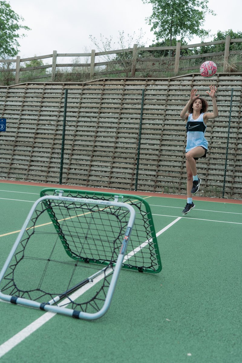 DEAL OF THE WEEK🙌🏐

😎Fun for all ages 
🏡Perfect for indoor and outdoor use 
⚡ Unique INSANE rebounds with both small and big balls
👑 Unrivalled quality parts 

Follow the link below to access the AMAZING deal for the UPSTART DOUBLE TROUBLE : ukstore.crazycatch.com/product/upstar…