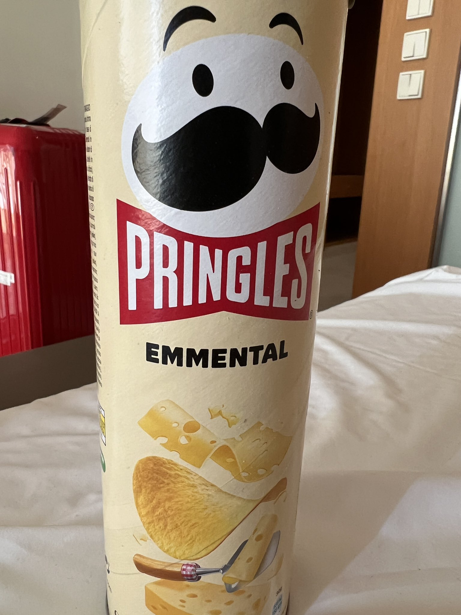 Andy Milonakis on Twitter "Rare snacks. Emmental pringles…for the
