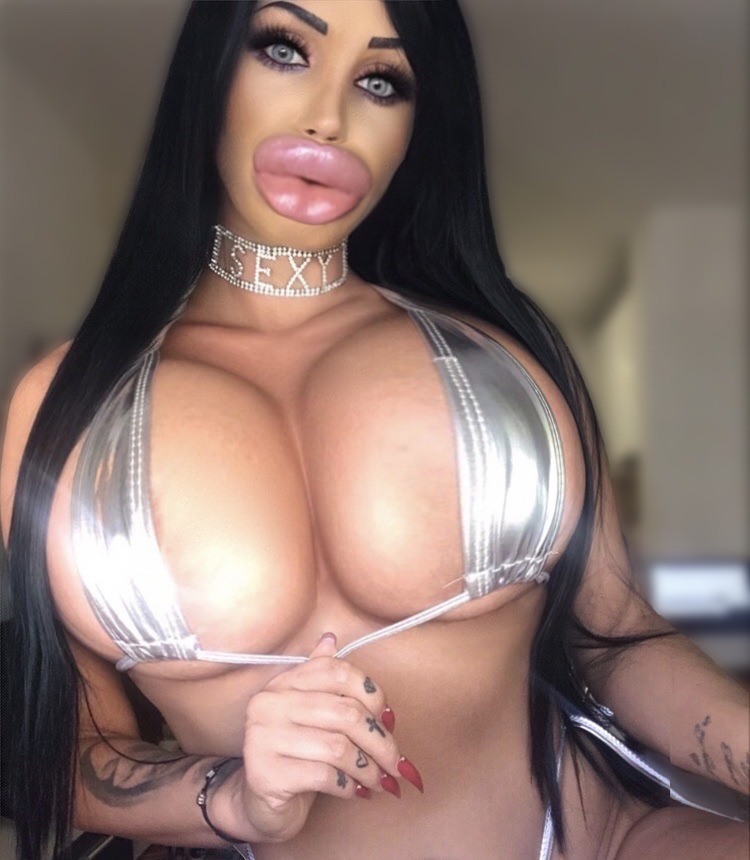RyvkaRaynbeaux Fan Page tweet media