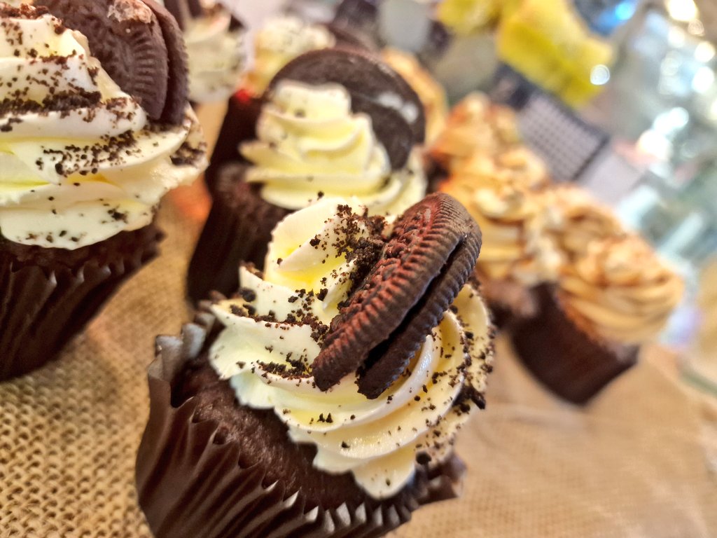 ImMedCafe's tweet photo. How about a cute cupcake pop up today? 🧁
@immediate_media @BaxterStorey https://t.co/qdoRT6dCSt